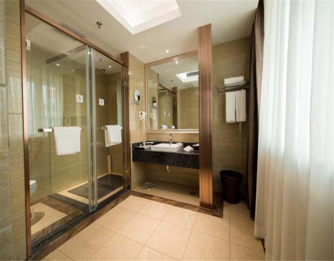 Shenyang Mingcheng Jin Jiang International Hotel Bagian luar foto